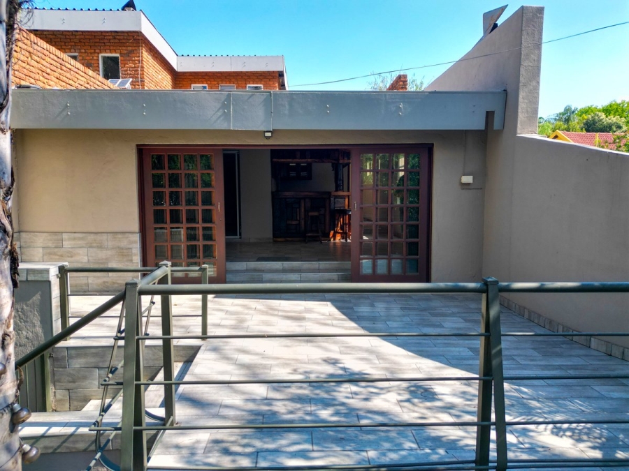 4 Bedroom Property for Sale in Ifafi North West